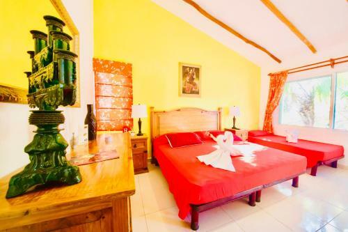 Hostal Executive Budget Room With Swimming Pool Air Conditioning And Parking