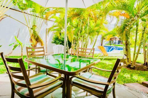 Hostal Executive Budget Room With Swimming Pool Air Conditioning And Parking