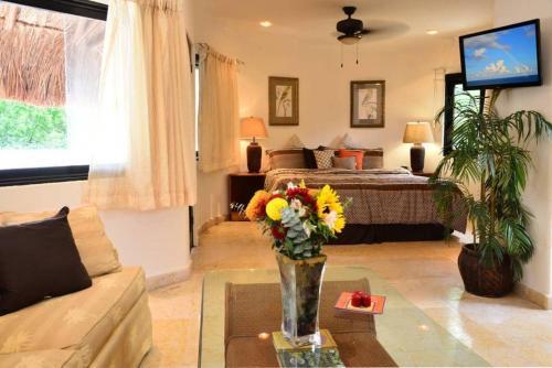 Apartamento Studio W/ Rooftop Palapa, Steps To Beach & 5th!