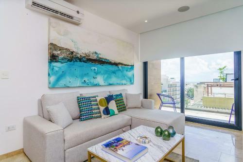 Oceanview Penthouse With Rooftop Pools Steps To Beach