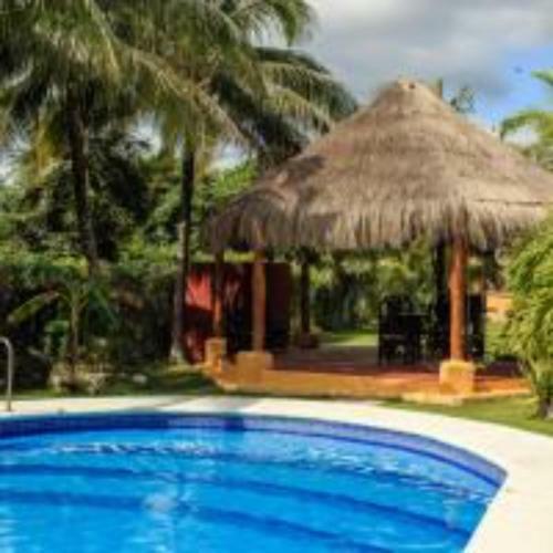 Condo With Pool, Beach Access/full Hotel Services!