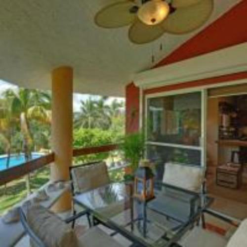 Condo With Pool, Beach Access/full Hotel Services!