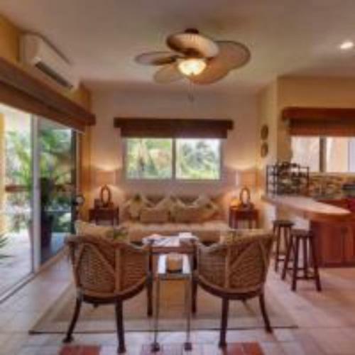 Condo With Pool, Beach Access/full Hotel Services!