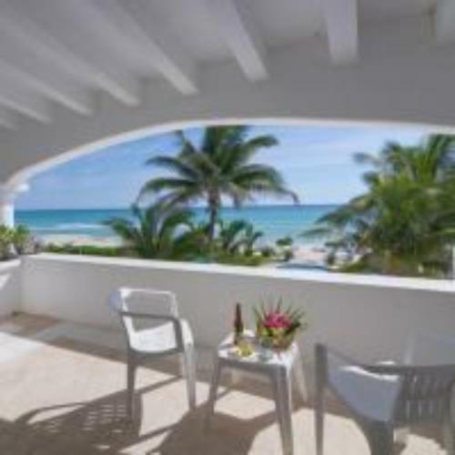 Private Beach Front Villa With Pool