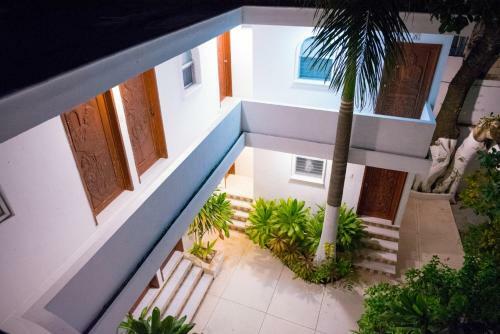 Hotel Tropical Casa Blanca