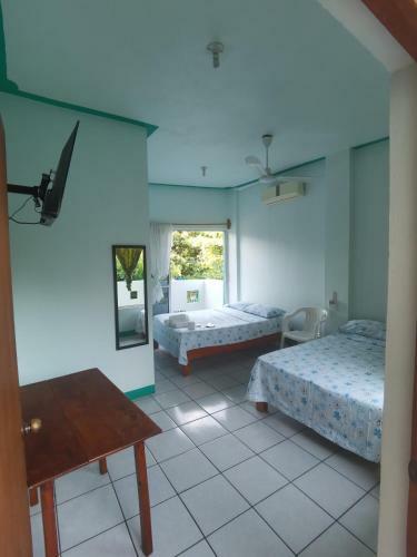 Hotel Escondido