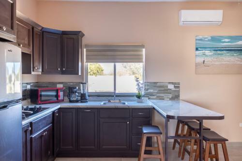 Apartment With Excellent In-town Location