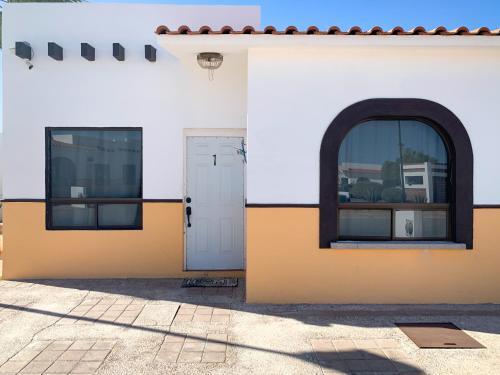 Apartamento Mexican Ambience Townhome With Pool #1