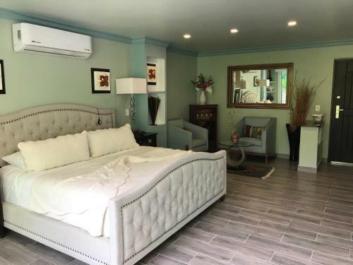 Posada Ocean Frontage Accommodations With Full Kitchen