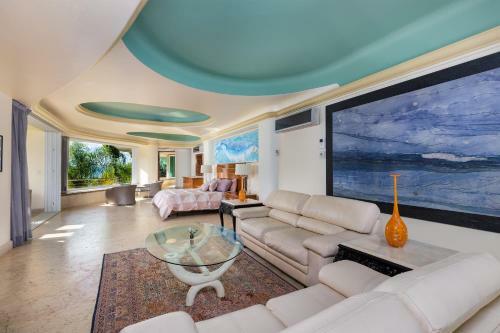 Posada Ocean Frontage Accommodations With Full Kitchen