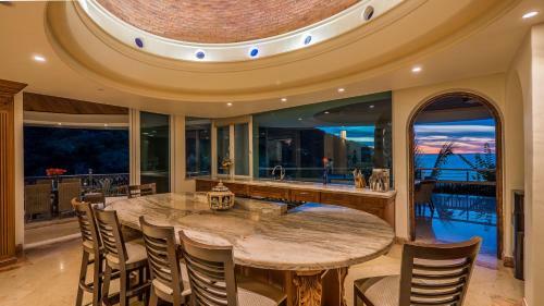 Posada Ocean Frontage Accommodations With Full Kitchen