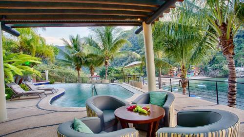 Posada Ocean Frontage Accommodations With Full Kitchen