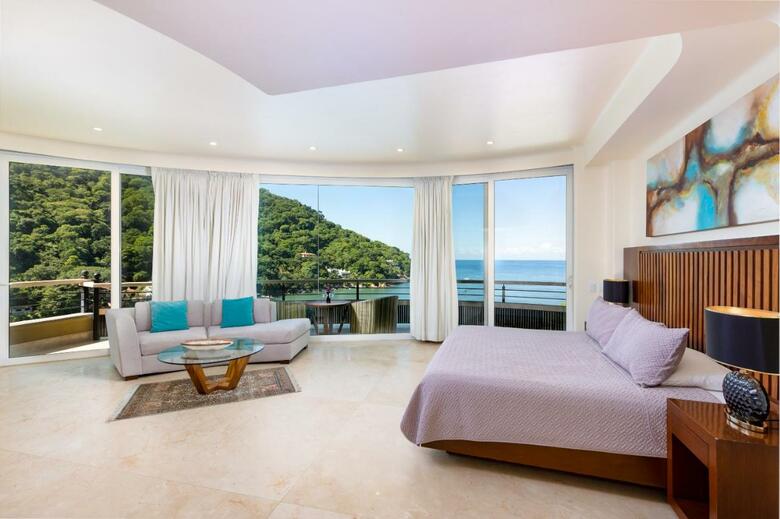 Ocean Frontage Cottage