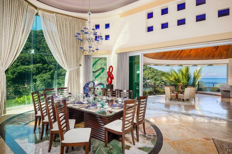 Ocean Frontage Cottage