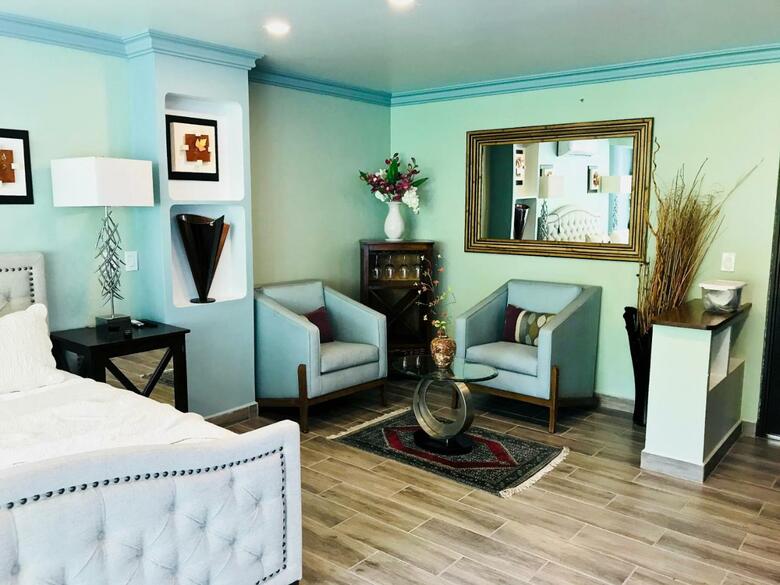 Ocean Frontage Cottage