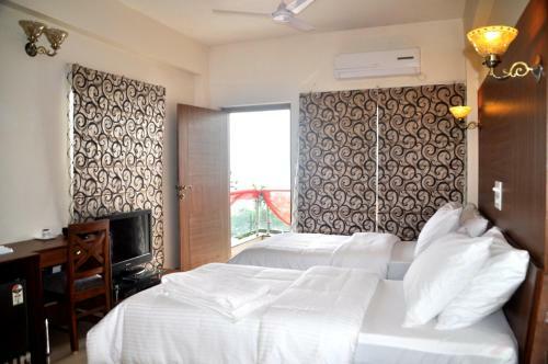 Hotel The Bhopal Grande