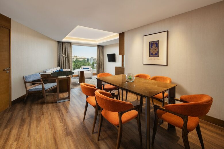 Hotel Courtyard By Marriott Bhopal