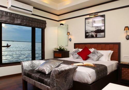 Hotel Cosy Houseboats
