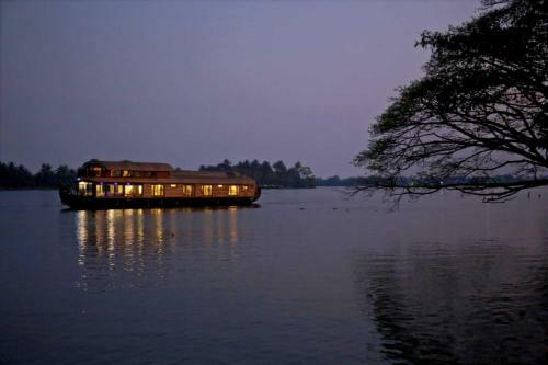 Kerala House Boats
