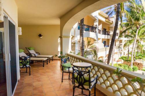 Las Maanitas C205 3 Br By Casago