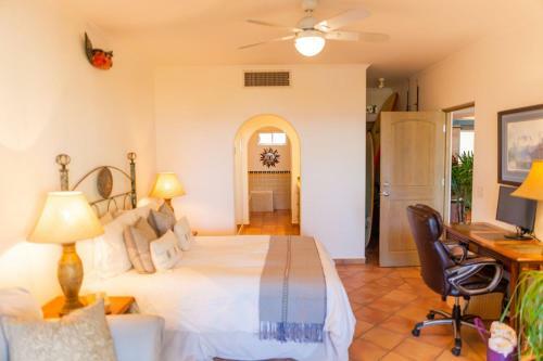 Las Maanitas C205 3 Br By Casago