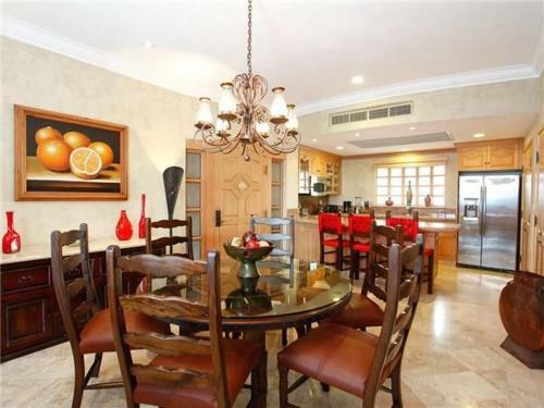 Vle-3203-ocean Front Resort- Walking Distance To Town! Swimmable Beach!