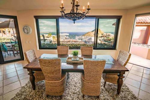 Luxury Villa In Pedregal -incredible Views- Walk To Town!