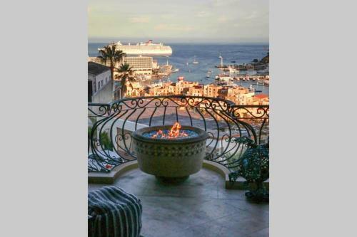Luxury Villa In Pedregal -incredible Views- Walk To Town!