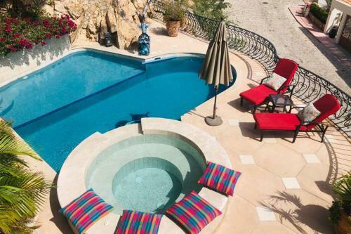 Luxury Villa In Pedregal -incredible Views- Walk To Town!