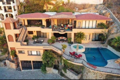 Luxury Villa In Pedregal -incredible Views- Walk To Town!