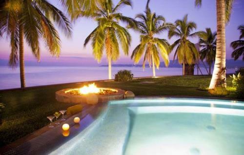 Vle-3301-ocean Front Resort- Walking Distance To Town! Swimmable Beach!