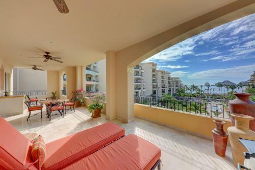 Vle-2402-ocean Front Resort- Walking Distance To Town! Swimmable Beach!