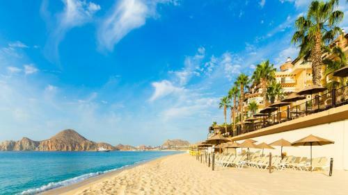 Vle-2402-ocean Front Resort- Walking Distance To Town! Swimmable Beach!
