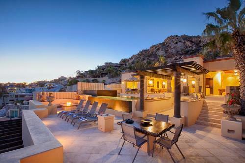 Luxury Retreat With Ocean Views At Villa Gran Vista