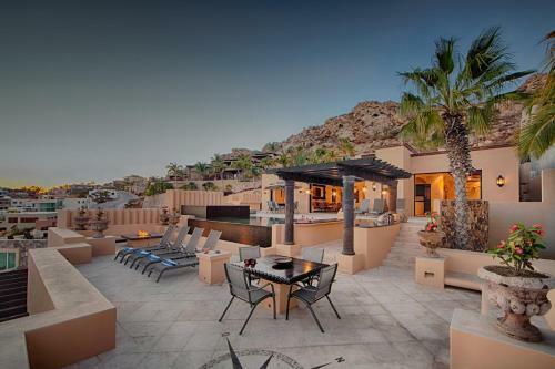 Luxury Retreat With Ocean Views At Villa Gran Vista