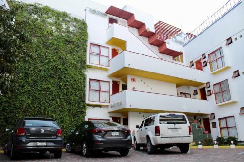 Hotel Suites Tg