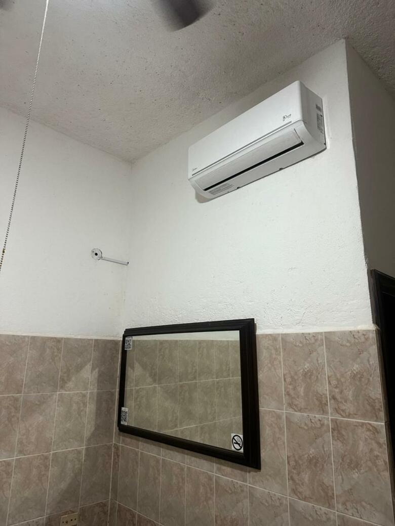 Hotel & Hostal Del Sol
