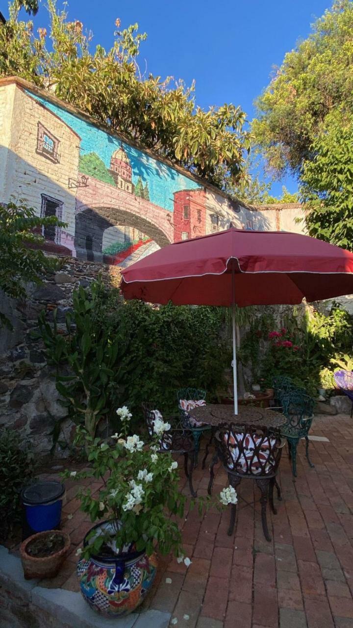 Hotel & Hostal Del Sol
