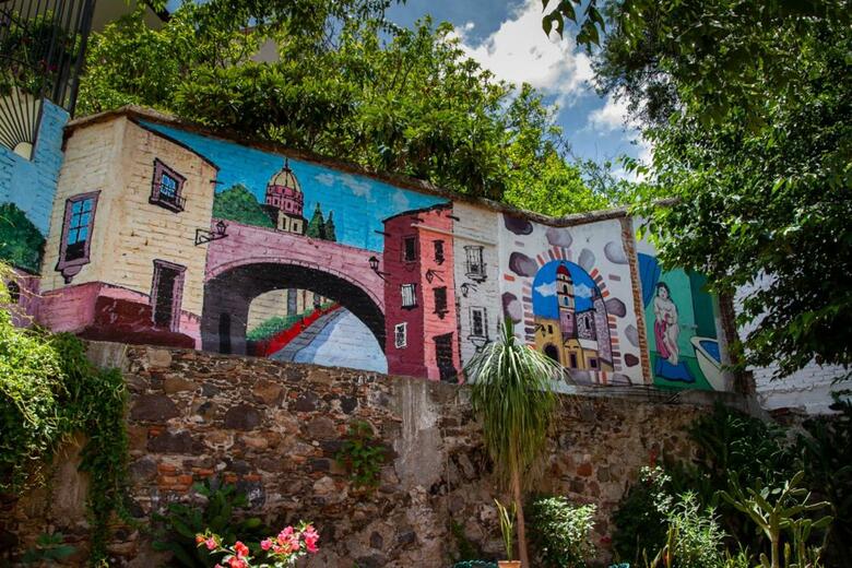 Hotel & Hostal Del Sol
