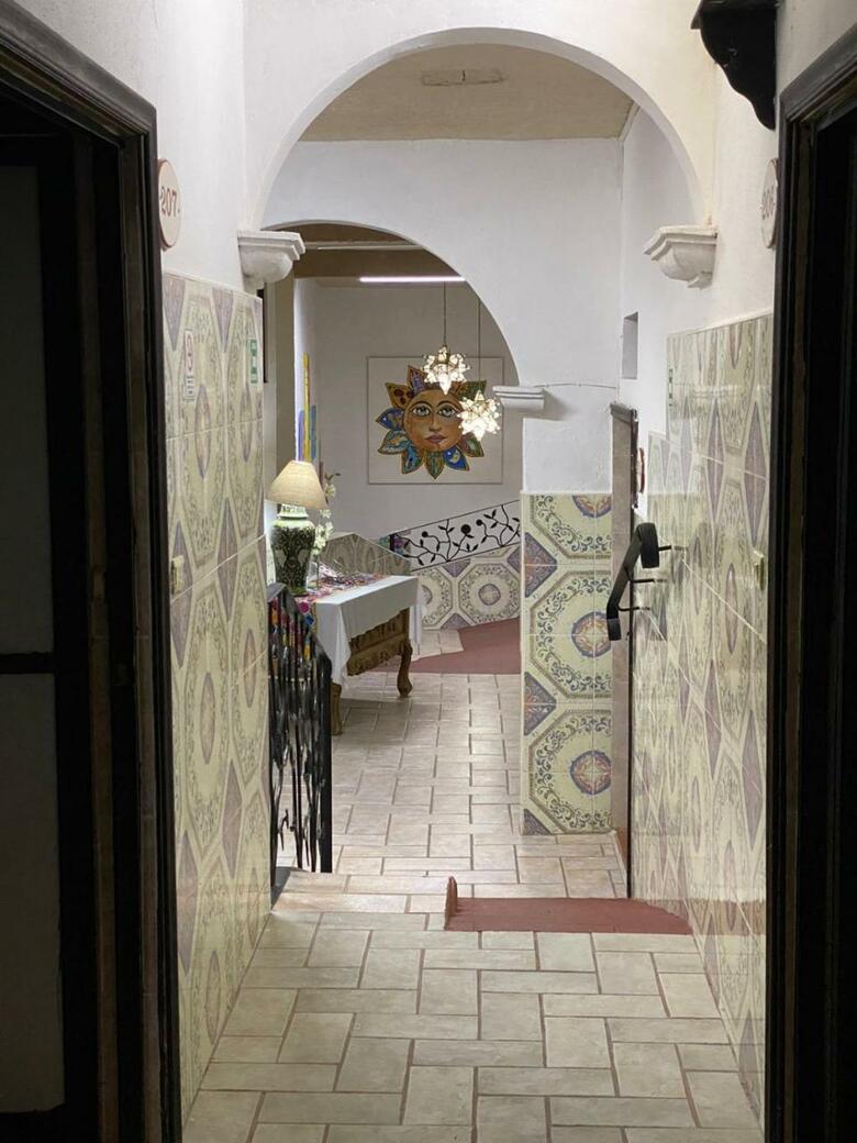 Hotel & Hostal Del Sol