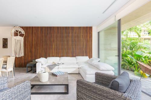 Marvelous Apartment With Unique Pool And Extraordinary Amenities