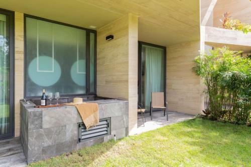 Marvelous Apartment With Unique Pool And Extraordinary Amenities