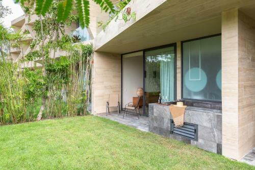 Marvelous Apartment With Unique Pool And Extraordinary Amenities