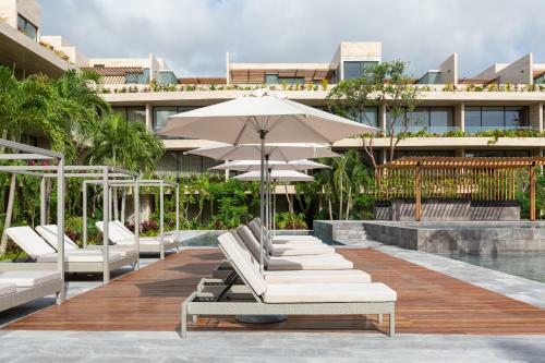 Marvelous Apartment With Unique Pool And Extraordinary Amenities