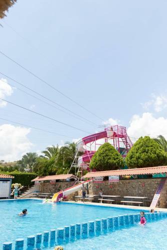 Camino Mexicano Hotel & Resort