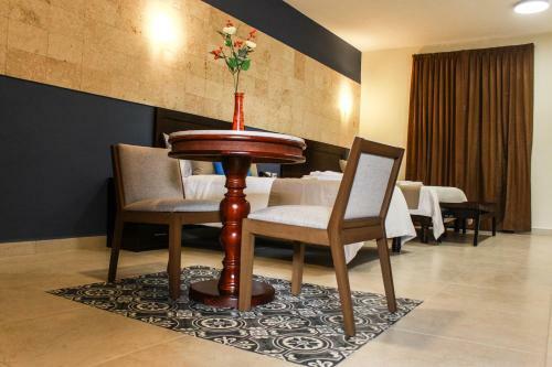 Hotel Los Frailes