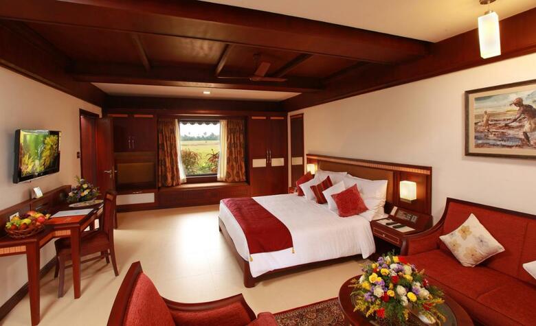Hotel Lake Palace Resort