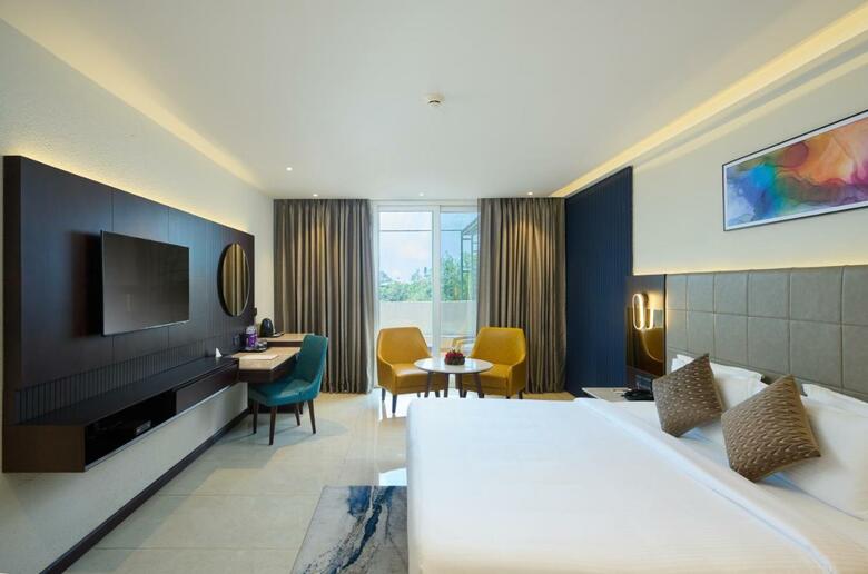 Flora Airport Hotel