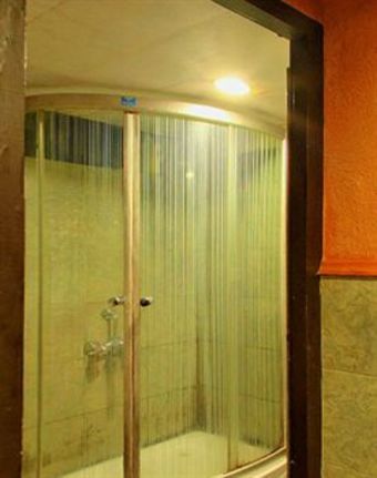 Hotel Lotus 8