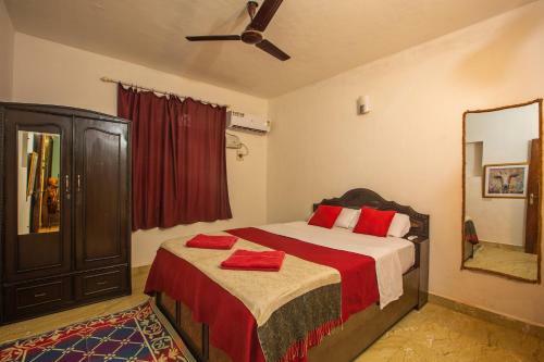Hotel Crystal Goa